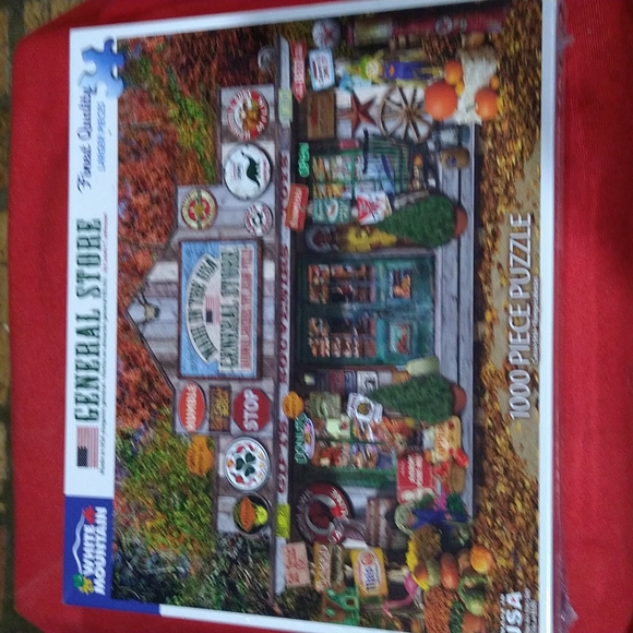 New White Mountain General Store 1000 Piece Puzzle - Picture 1 of 3